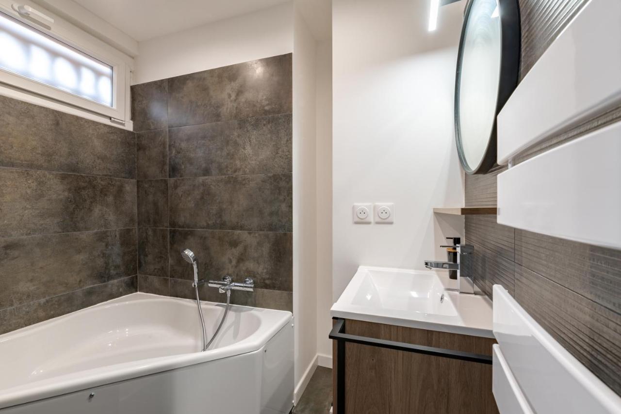 Amja Proche Clinique Saint-Roch Apt 3 Chambres 3 Salles De Bain Parking Gratuit Ideal Famille Groupe Coworking 10 Min Centre Ville 10 Min Plage 5 Min Sortie Autoroute Montpellier Luaran gambar