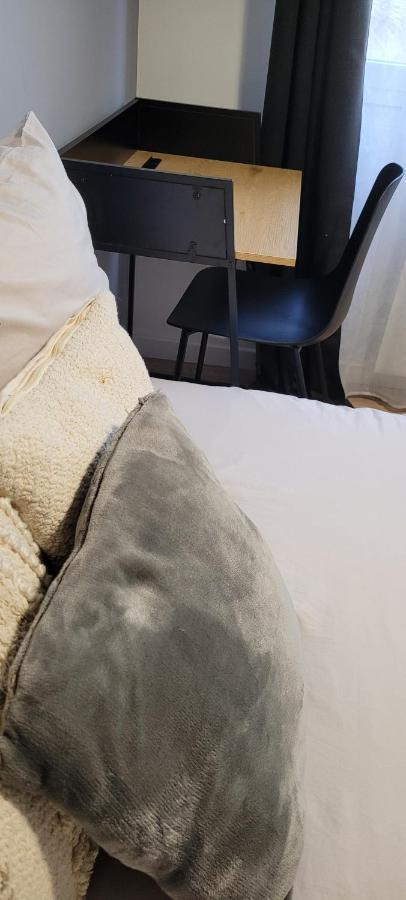 Amja Proche Clinique Saint-Roch Apt 3 Chambres 3 Salles De Bain Parking Gratuit Ideal Famille Groupe Coworking 10 Min Centre Ville 10 Min Plage 5 Min Sortie Autoroute Montpellier Luaran gambar